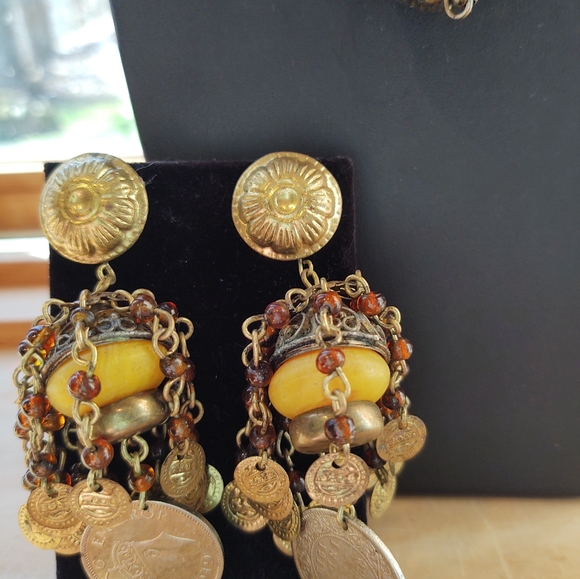 Vintage Bohemian Yellow Beaded Chain Necklace, Bracelet & Earrings Set of 3 - Picture 5 of 16
